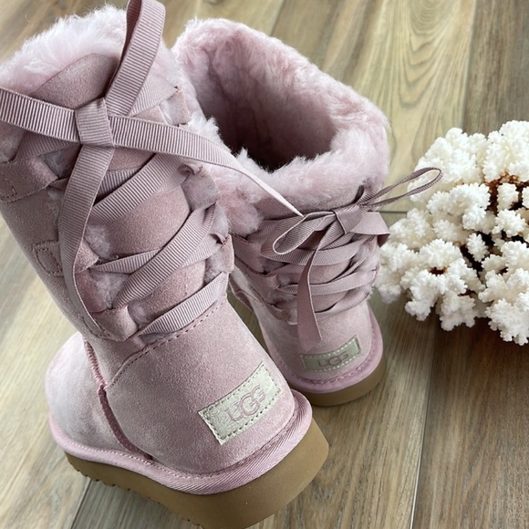 🌴🔆UGG - SHORT CONTINUITY BOW BOOTS🔆🌴 - Picture 3 of 16